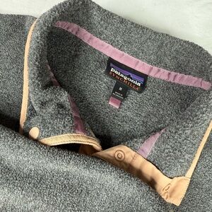 Patagonia Synchilla Fleece Pullover Sweater Gray Beige Trim Chest Pocket M